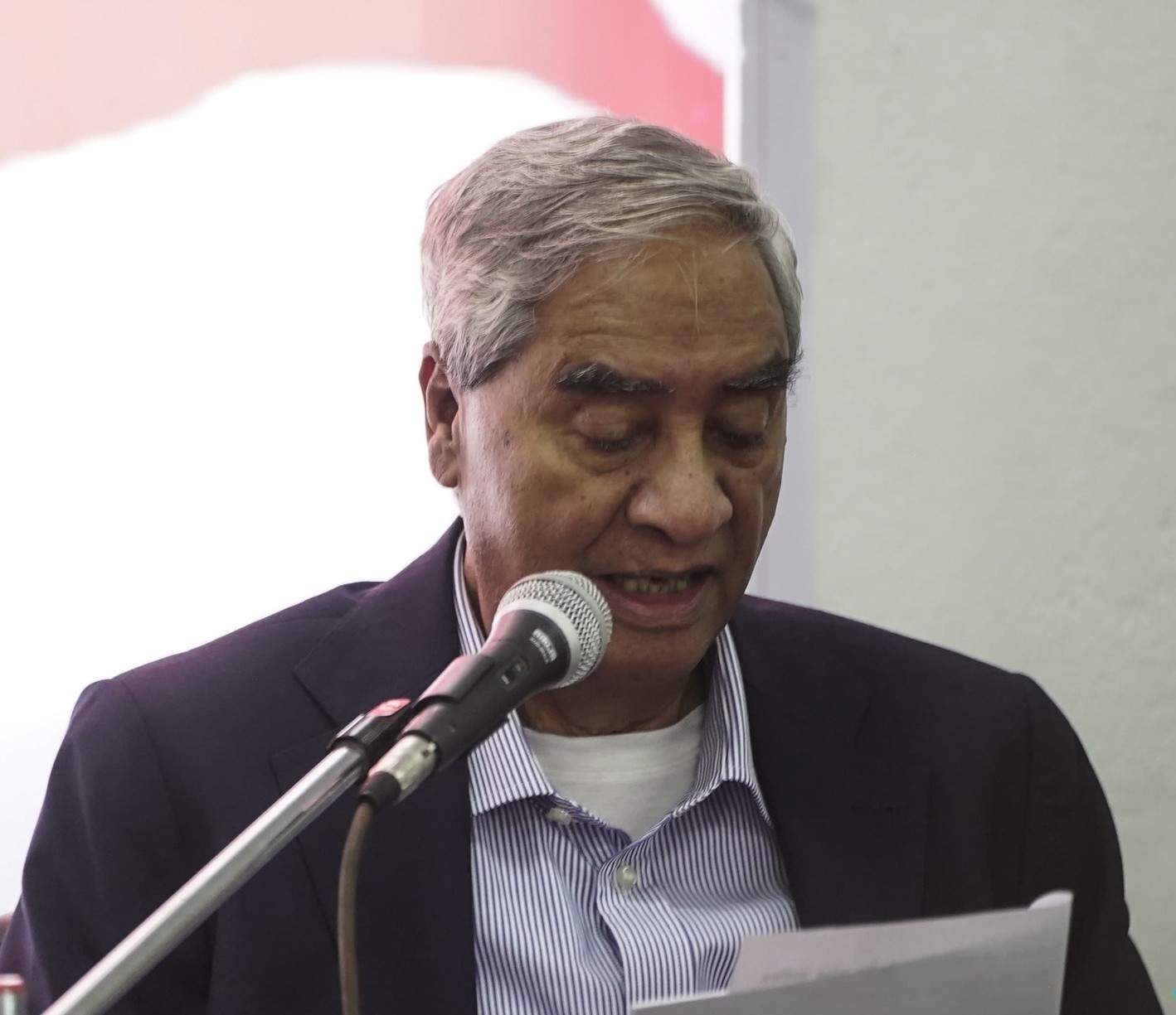 नेपालको संविधान जोखिममा परेको छ : शेर बहादुर देउवा