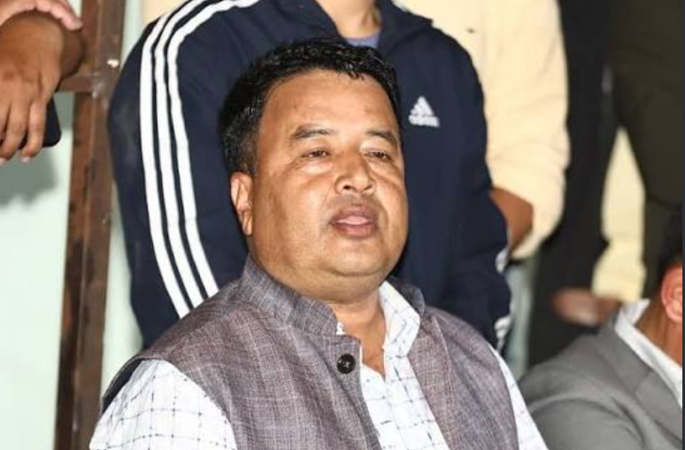 एमाले कार्यदलमा ओलीको राजीनामा नमाग्ने सहमति