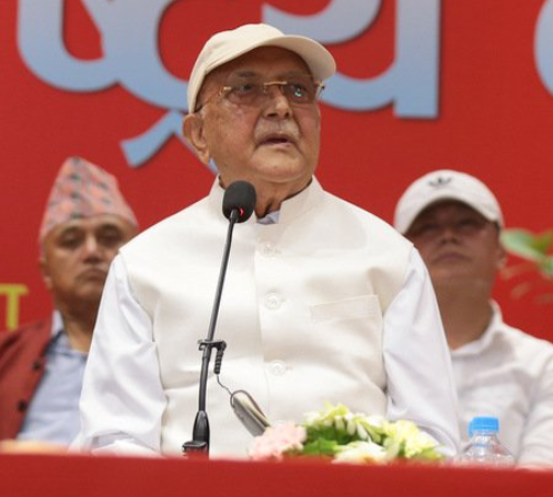 वर्तमान सरकार पूर्वाग्रहको पोको हो, म सम्पत्ति छानबिन आयोगलाई बयान दिन्नँ: ओली