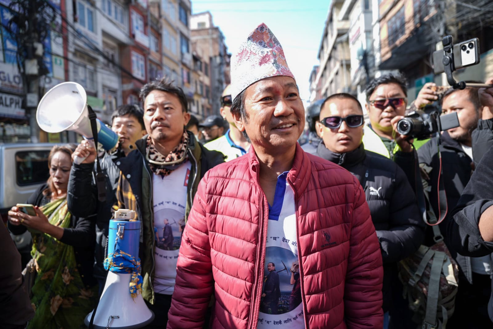 हर्क साम्पाङको घोषणा : पार्टीले बहुमत ल्याए देशमा कायापलट गर्छु नभए नागरिकता त्यागेर शरणार्थी बन्छु