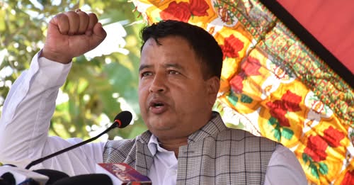 नगरपालिका चलाउन नसक्नेले देश चलाउँछ भन्ने भ्रम पाल्नु हुन्न : महेश बस्नेत