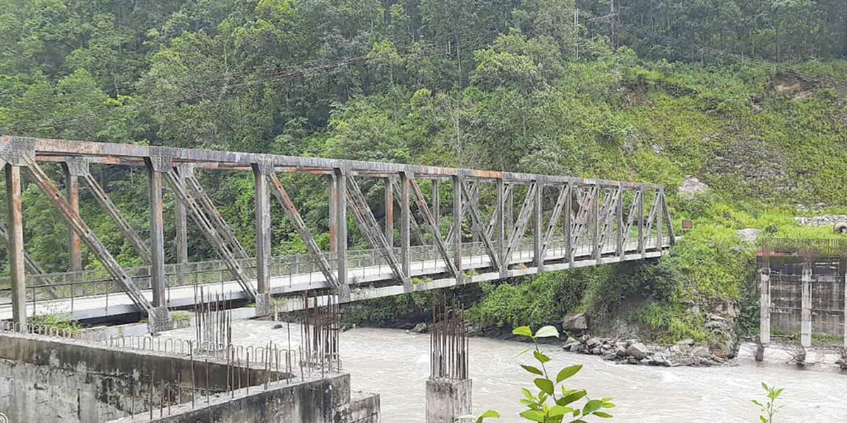 तामाकोशी पुलबाट हाम फालेकी महिलाको मृत्यु
