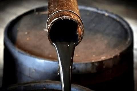 कच्चा तेलको मूल्यमा गिरावट, आपूर्ति बढेपछि दबाब