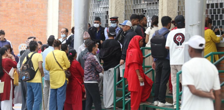 ओपीडी सेवा पुनः सञ्चालन, टिचिङ अस्पतालमा बिरामीको घुइँचो