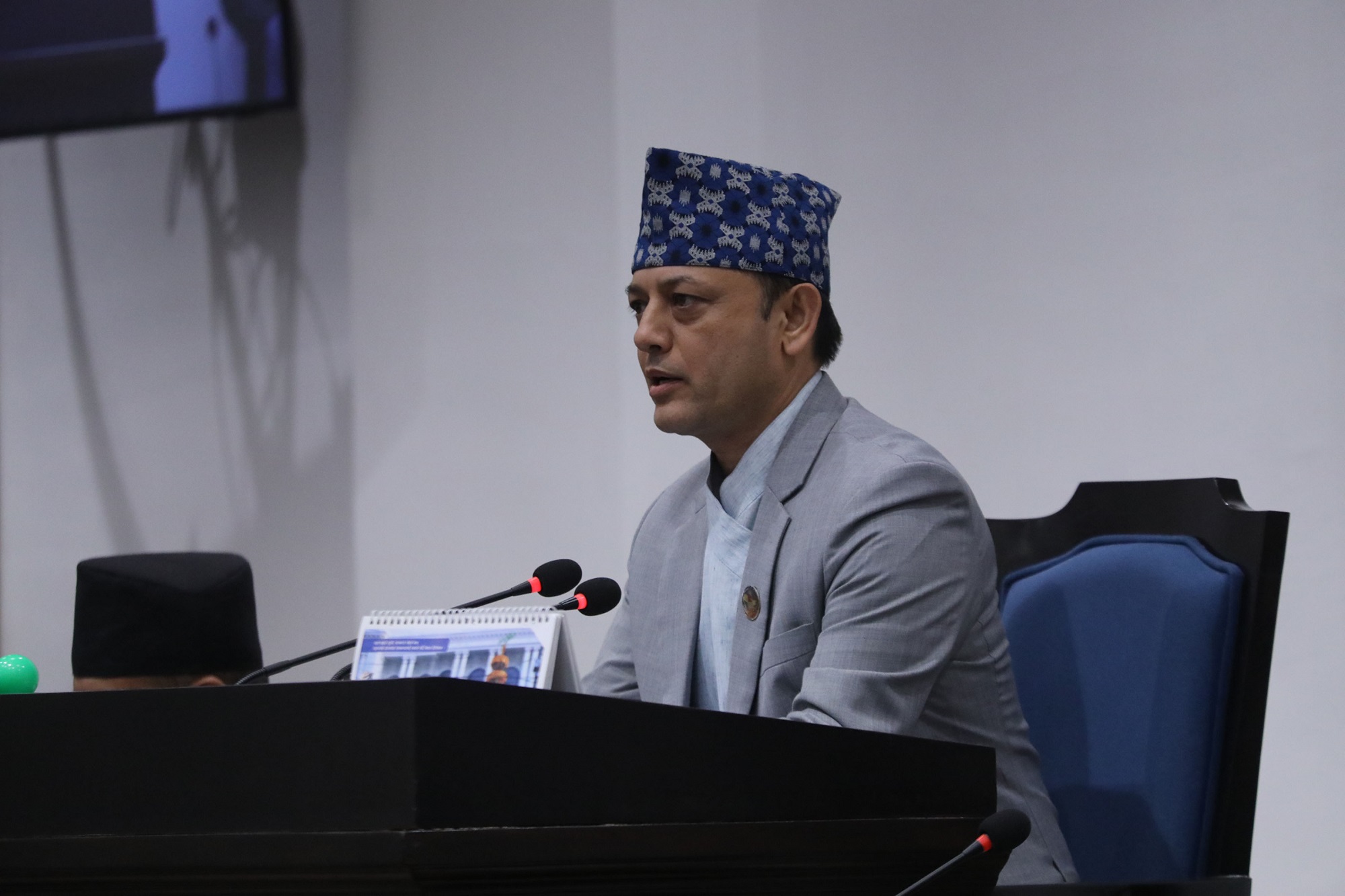संसद्‍मा विरोध गर्ने शैली फेर्न विपक्षी दलहरूलाई सभामुखको आग्रह, एकजना मात्रै बोल्ने प्रस्ताव अस्वीकृत