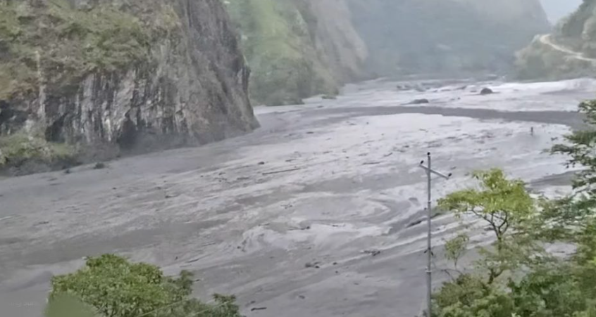गोरखामा बाढीले चार जना बेपत्ता, १५ याक र नाक बगायो