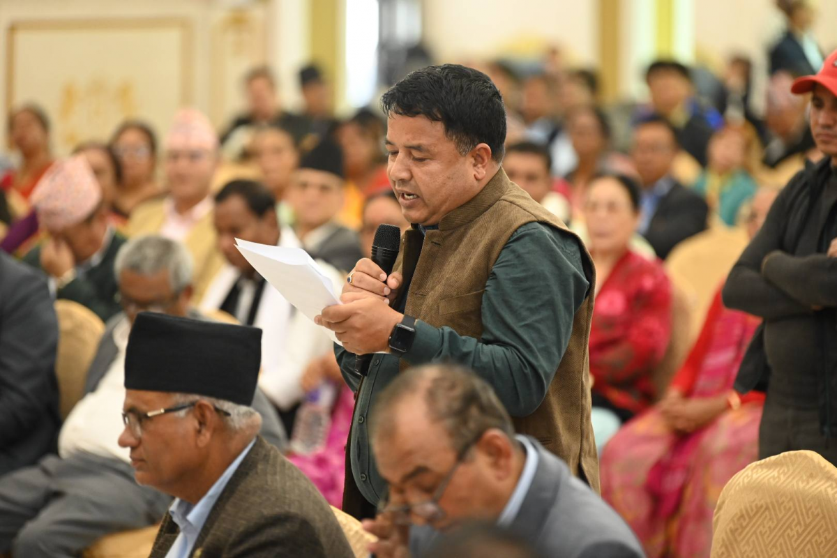 एमाले पार्टीमा नेतृत्व परिवर्तनको आवाज अनावश्यक : महेश बस्नेत