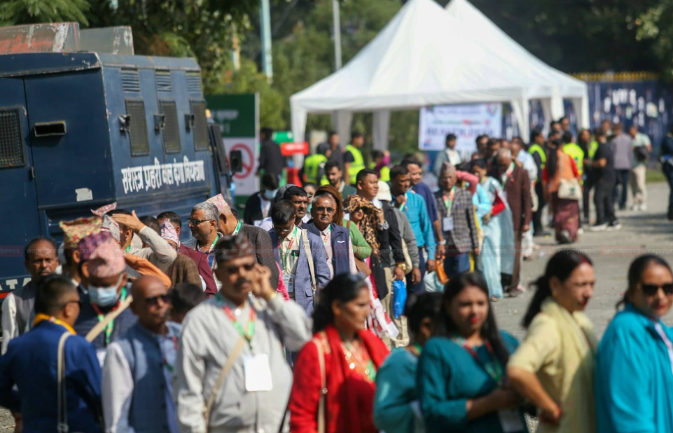 कांग्रेस महाधिवेशनमा ४ हजार ५७५ मत खस्यो, मतदानको समय राति ७ बजेसम्म