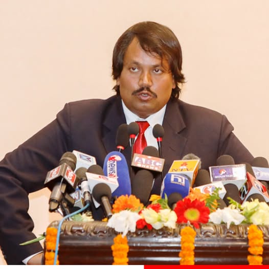 पार्टी फुटाएर गरिएको नयाँ दलविरुद्ध सीके राउत सर्वोच्च अदालतमा