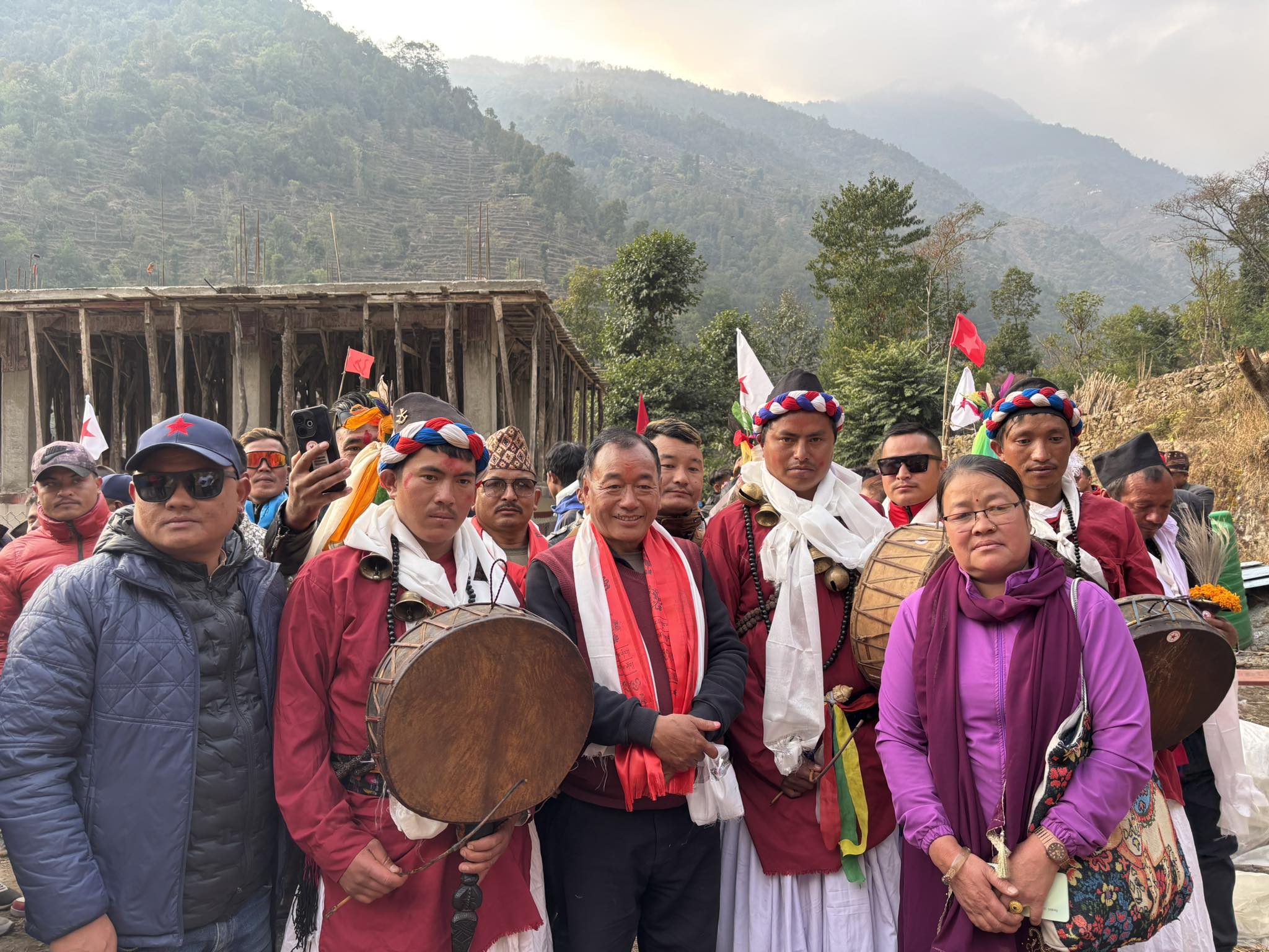 लेकदेखि बेँसीसम्म हितबहादुरकै चर्चा: दुप्चेश्वरका जनताले जुटाए चुनाव खर्च, सूर्यगढीमा चुनावी कमाण्ड तयार