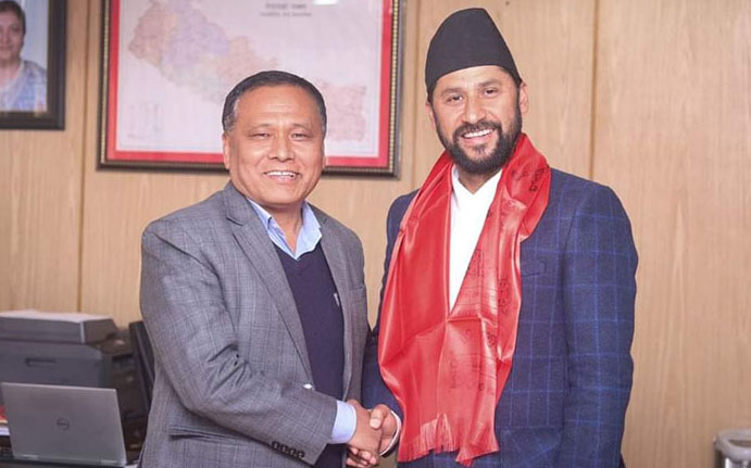 रास्वपामा रविको विकल्प खोज्ने तयारी, कुलमानलाई अध्यक्ष बनाउनेबारे छलफल