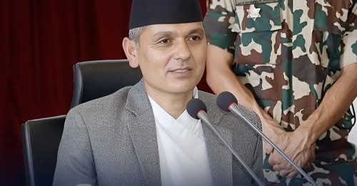 गृहमन्त्री ओमप्रकाश अर्यालको चेतावनी : क्रान्तीकारीहरूलाई आतंककारी नदेखाऊ