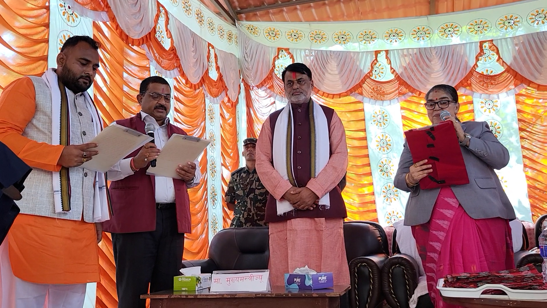 मधेश प्रदेशका नवनियुक्त मुख्यमन्त्री सोनलले लिए पद तथा गोपनीयताको सपथ