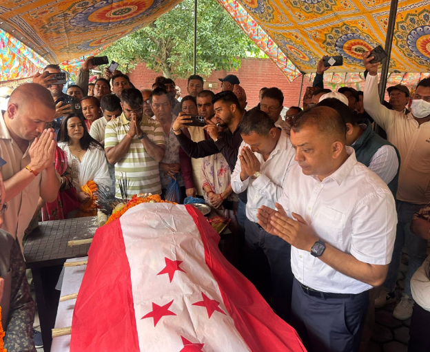 गोपालमान श्रेष्ठप्रति श्रद्धाञ्जली: कांग्रेसले गर्‍यो तीन दिने शोक घोषणा