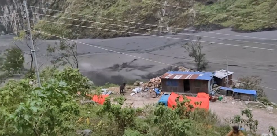 बूढीगण्डकी बाढी : जोखिममा परेका ६ जनाको हवाई उद्धार
