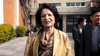 जेनजी आन्दोलनका घाइतेको स्वास्थ्य अवस्था बुझ्न शिक्षण अस्पतालमा स्वास्थ्य मन्त्री शर्मा